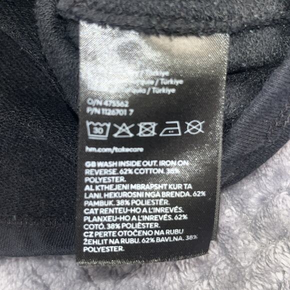 H&M Stranger Things Top Size 10-12 Black Sweatshirt Netflix Crop Streetwear - Picture 4 of 5